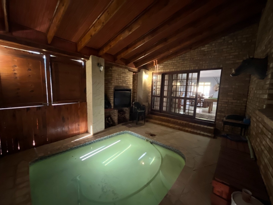 3 Bedroom Property for Sale in Geelhoutpark North West